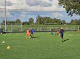 Eerste training S.K.N.W.K. JO11-1jm seizoen 2023-2024 (36/80)